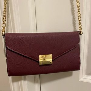 Clutch with chain strap